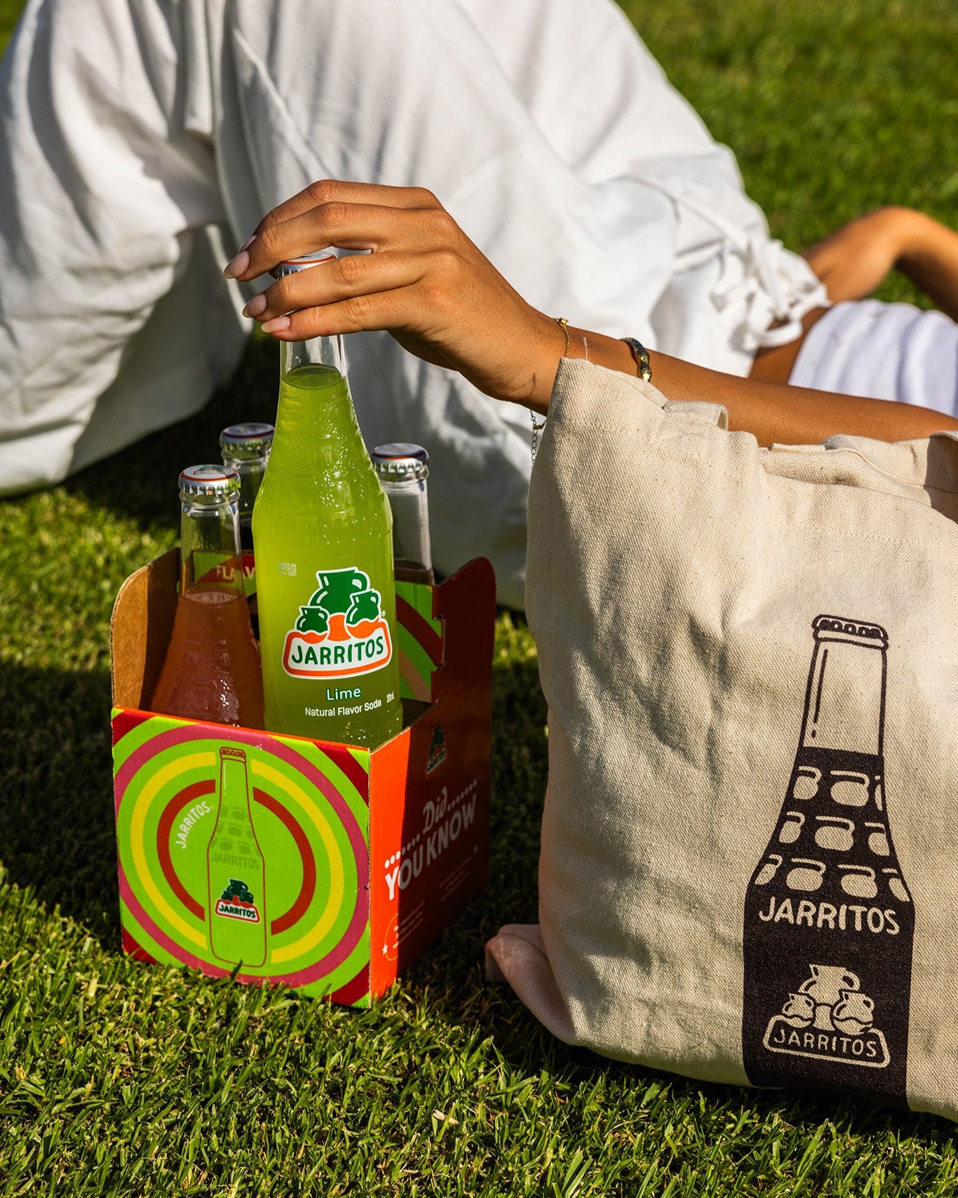 Jarritos Mixed 4 Pack + Tote Bag